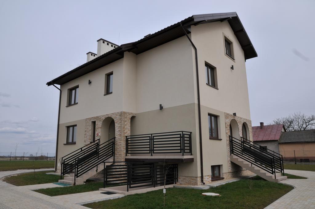 Noclegi Julia Stopnica Pacanów Mietel Exterior foto